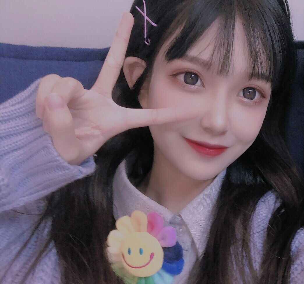 萝莉型少女求包养听话很乖不作 第2张