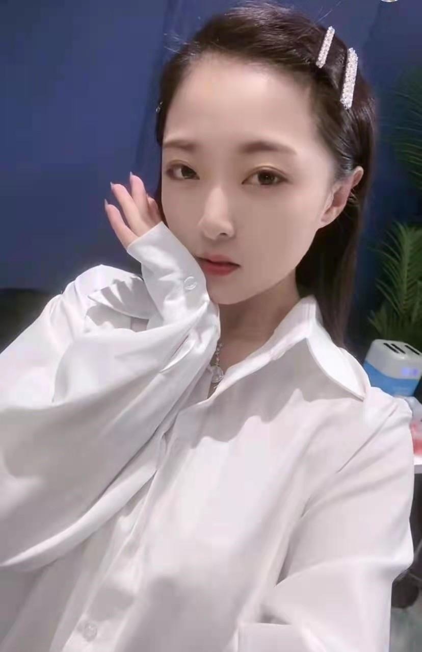 太原身材好年轻小妹妹 第1张