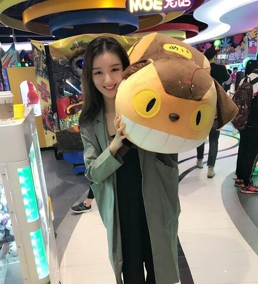 学生求素质哥哥带走 第1张