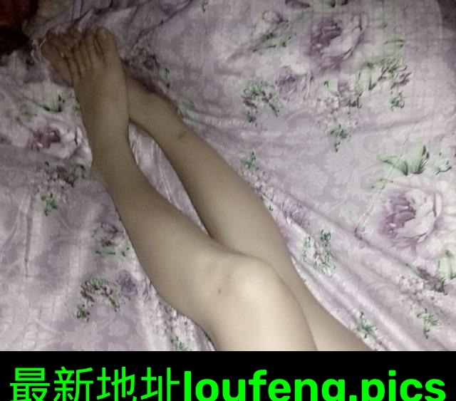 年纪不大的妞 第3张